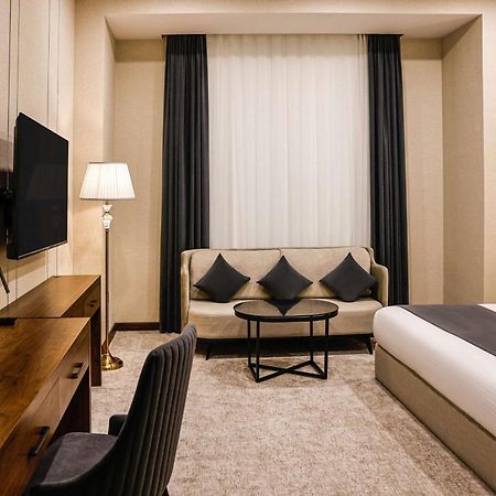 Wyndham Garden Tashkent Hotel Ngoại thất bức ảnh