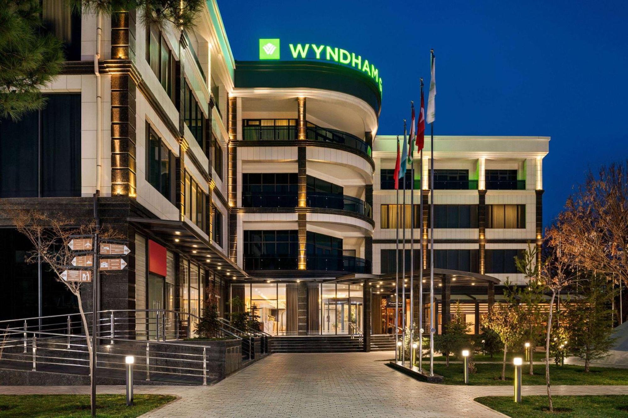 Wyndham Garden Tashkent Hotel Ngoại thất bức ảnh