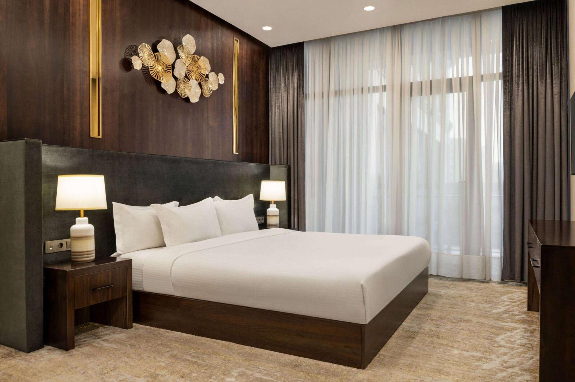 Wyndham Garden Tashkent Hotel Ngoại thất bức ảnh