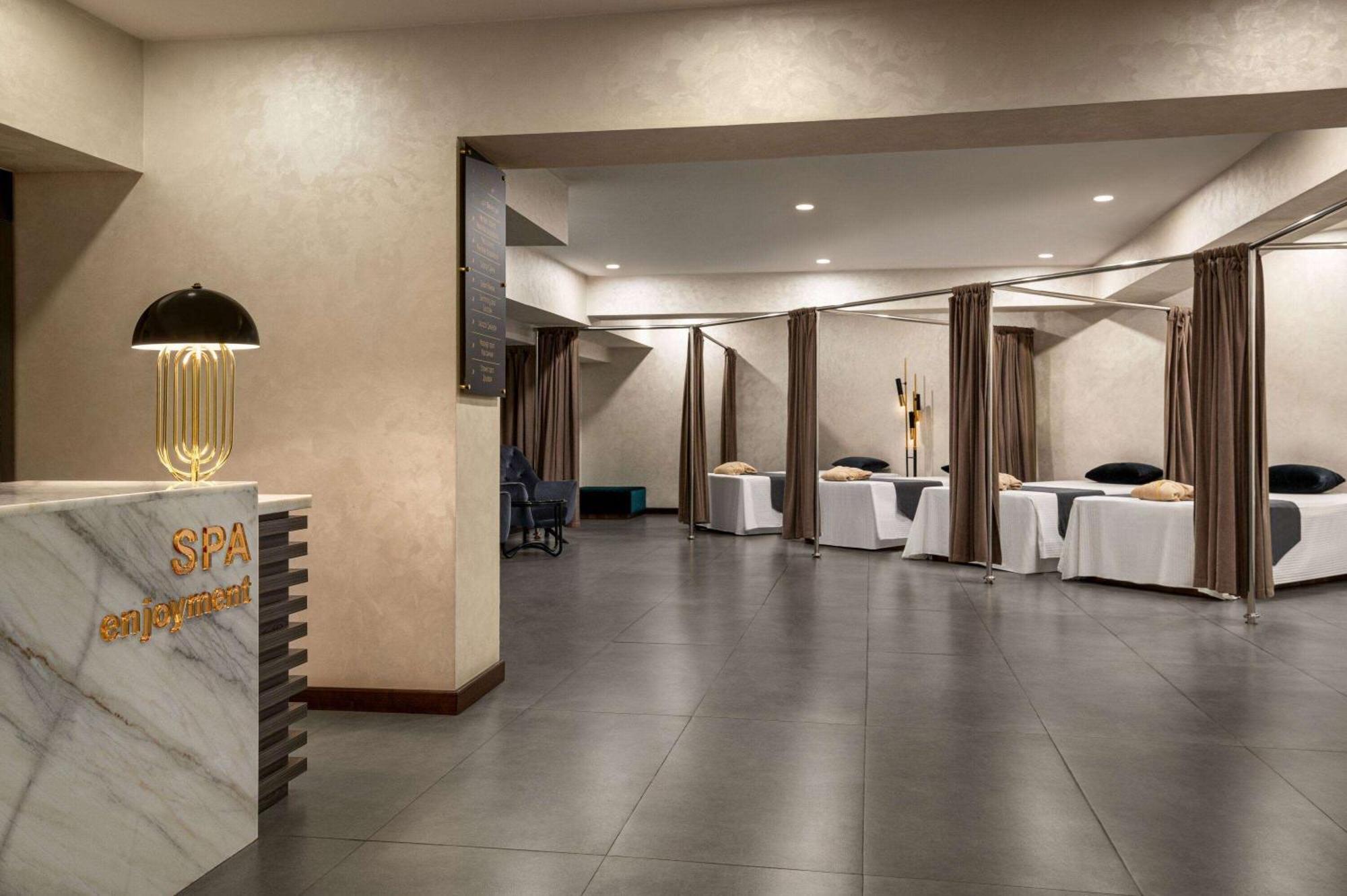 Wyndham Garden Tashkent Hotel Ngoại thất bức ảnh