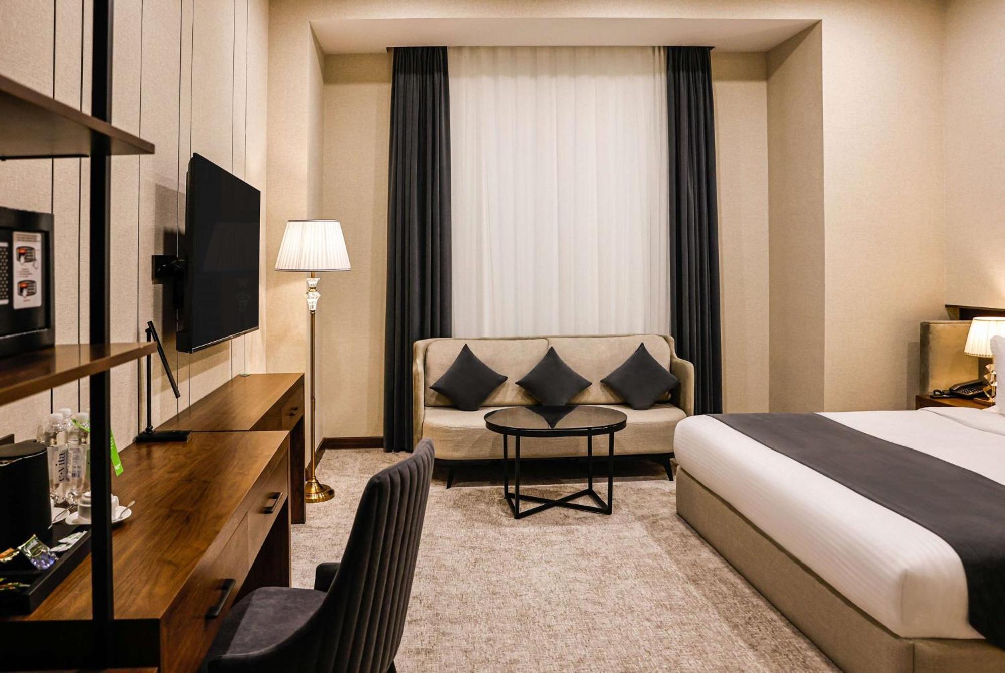 Wyndham Garden Tashkent Hotel Ngoại thất bức ảnh